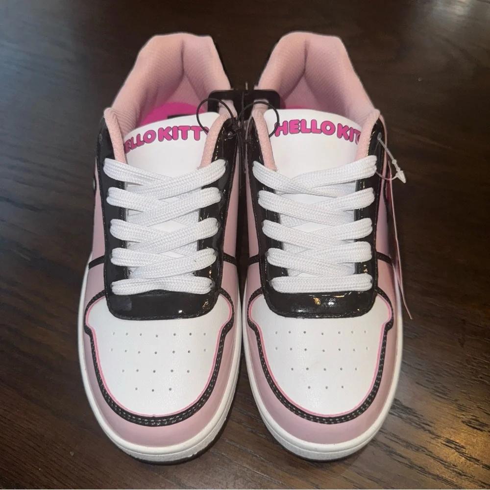 Hello Kitty hello kitty